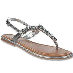 Carlos Santana Pewter Thong Sandals